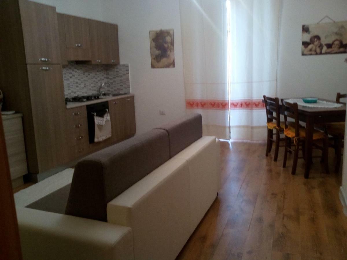 Hotel La Piazzetta Austis Esterno foto