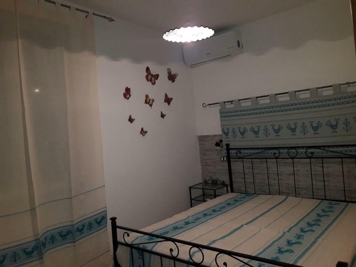 Hotel La Piazzetta Austis Esterno foto