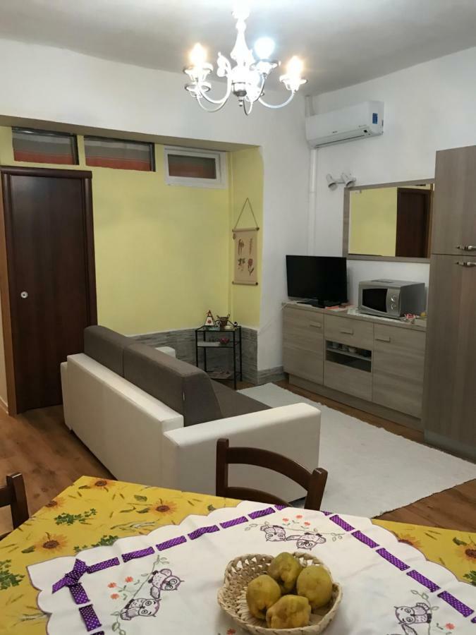 Hotel La Piazzetta Austis Esterno foto