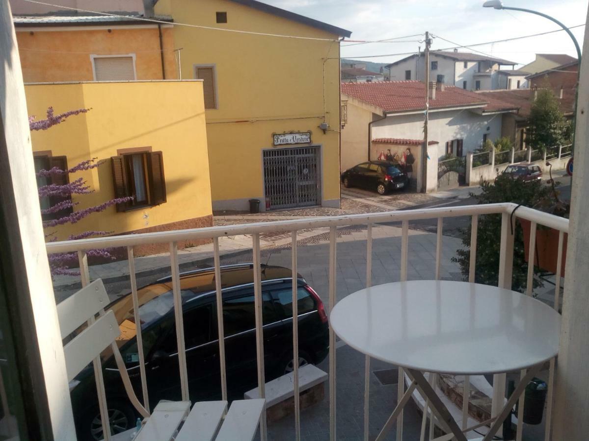 Hotel La Piazzetta Austis Esterno foto